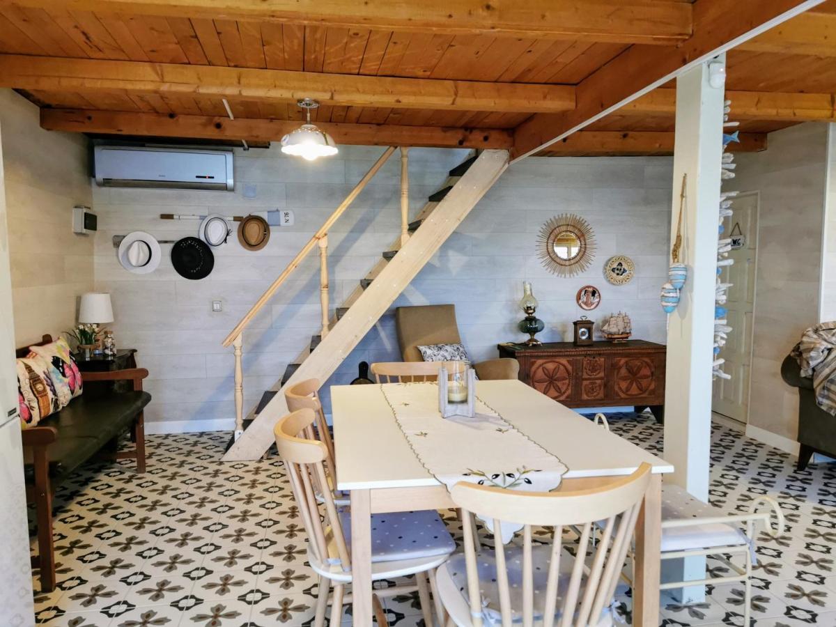 Beachfront, Tirana Villa