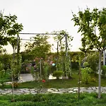 Beachfront, Tirana Guest House