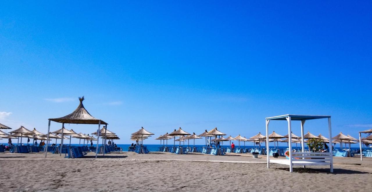 Beachfront, Tirana * Velipojë