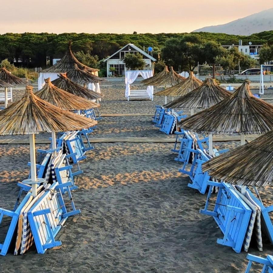 Beachfront, Tirana