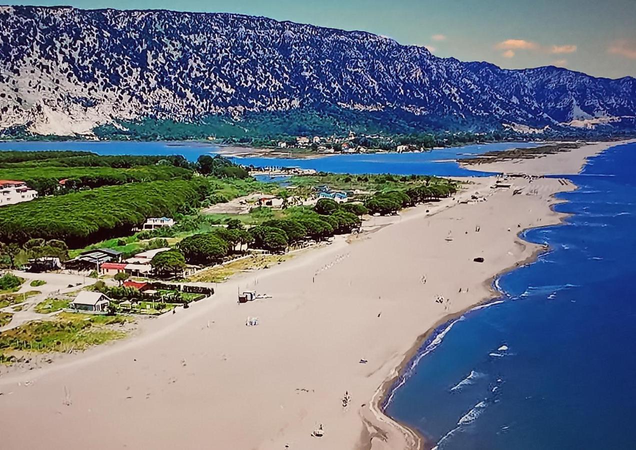 Beachfront, Tirana * Velipojë
