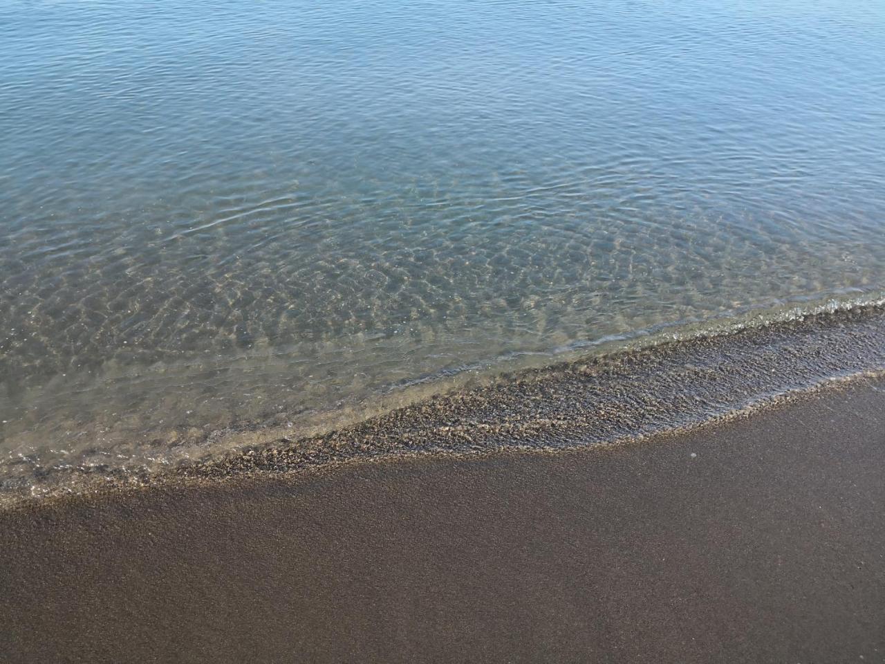 Beachfront, Tirana