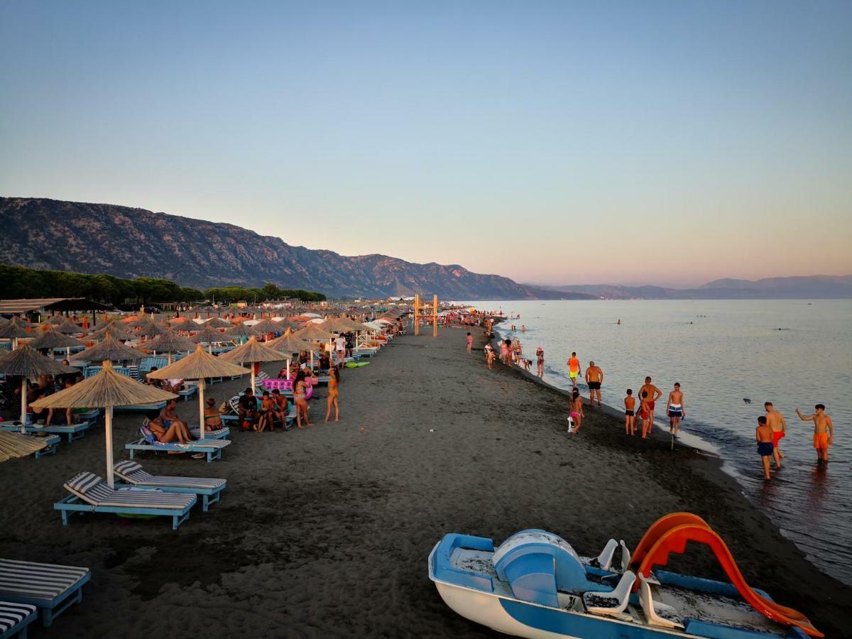 Willa Beachfront, Tirana *